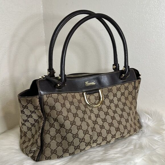 💯Authentic Gucci Handbag 🍀 - Picture 11 of 17